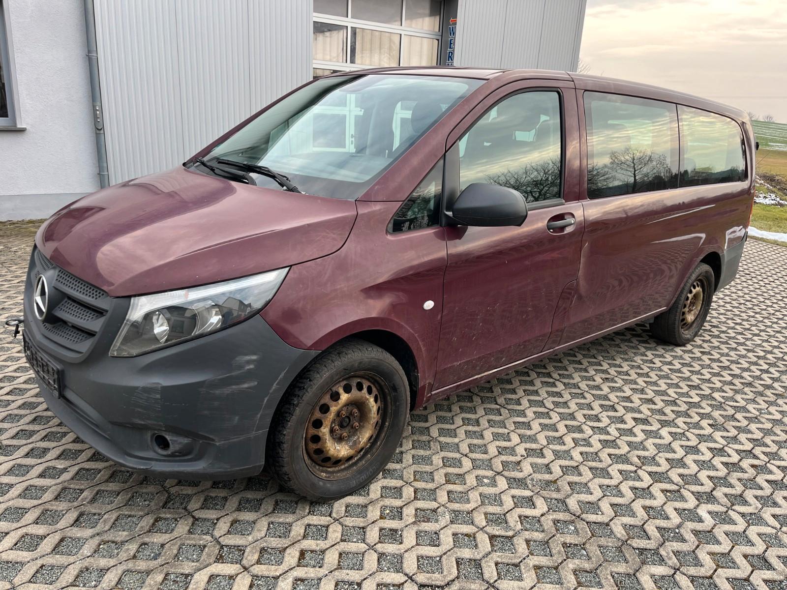 Mercedes-Benz Vito Tourer   4x4