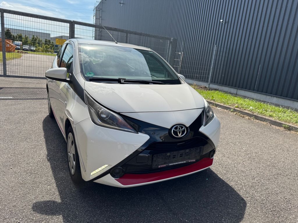 Image of Toyota Aygo (X)