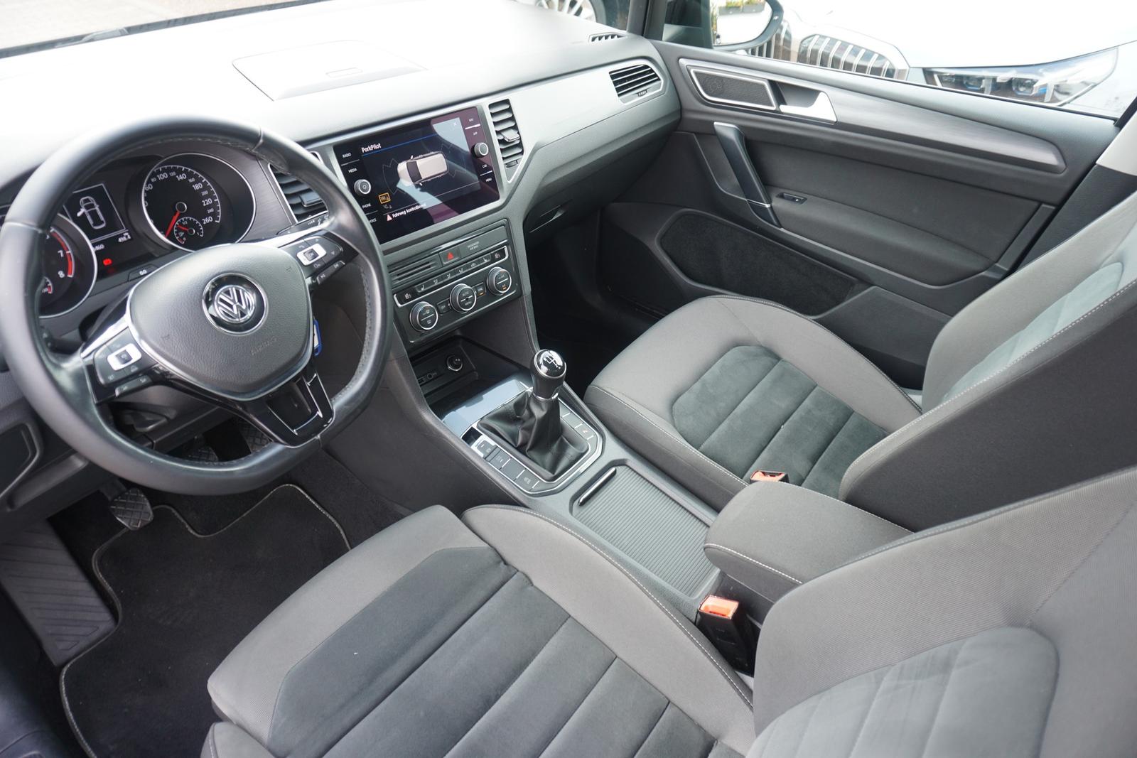 Volkswagen Golf Sportsvan VII 1.5 Navi ACC Tempomat PDC