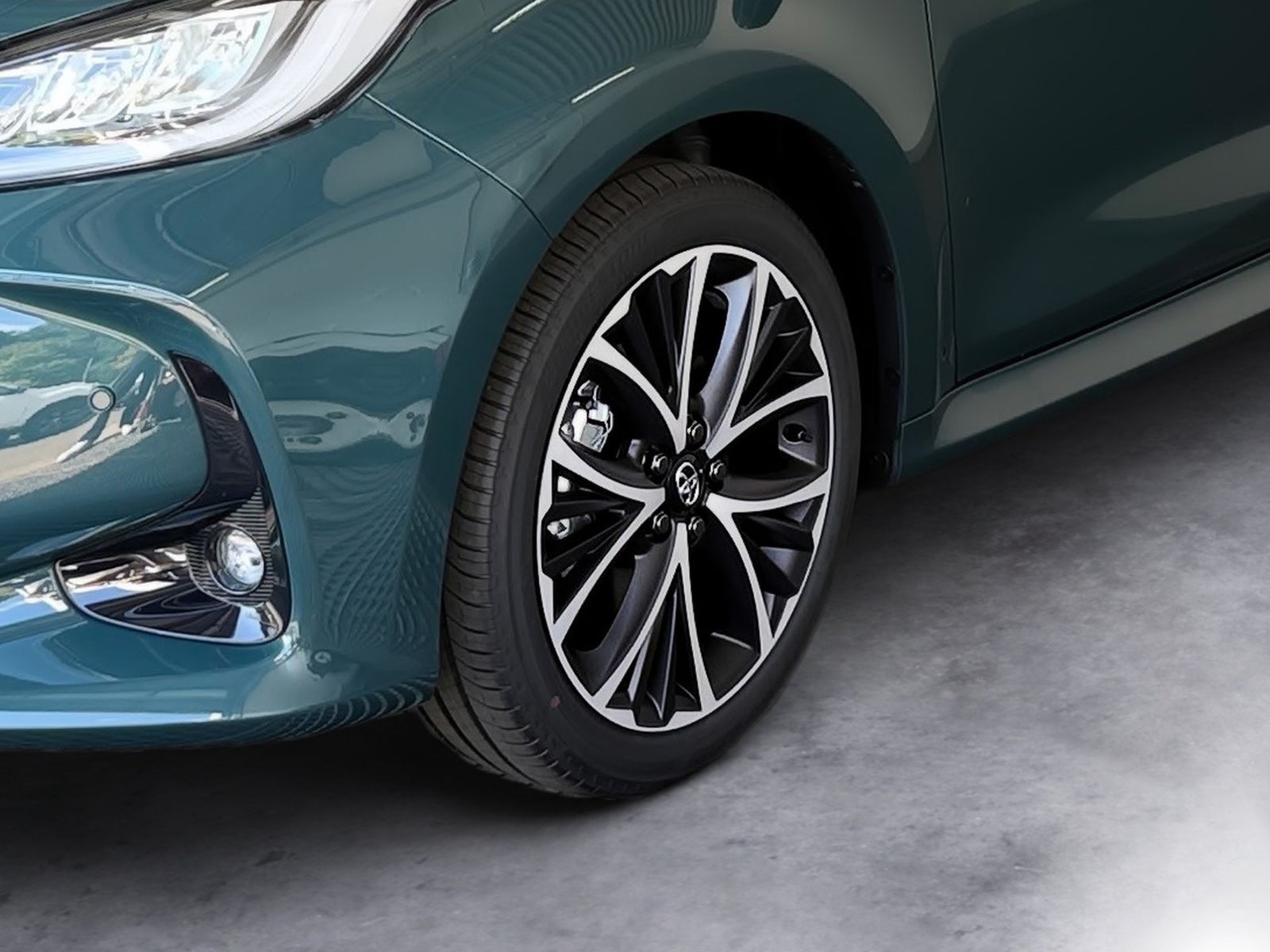 Fahrzeugabbildung Toyota Yaris 1.5 Teamplayer Kamera,LED,ACC,PDC