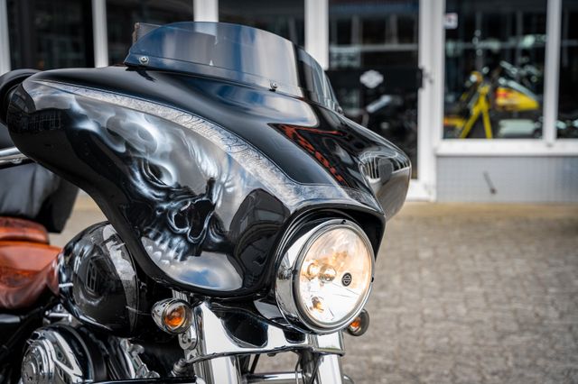 Fahrzeugabbildung Harley-Davidson STREET GLIDE FLHX 103 - KESSTECH -
