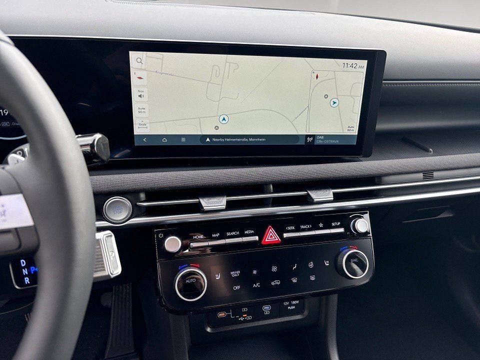 Fahrzeugabbildung Hyundai TUCSON Plug-in TREND LED