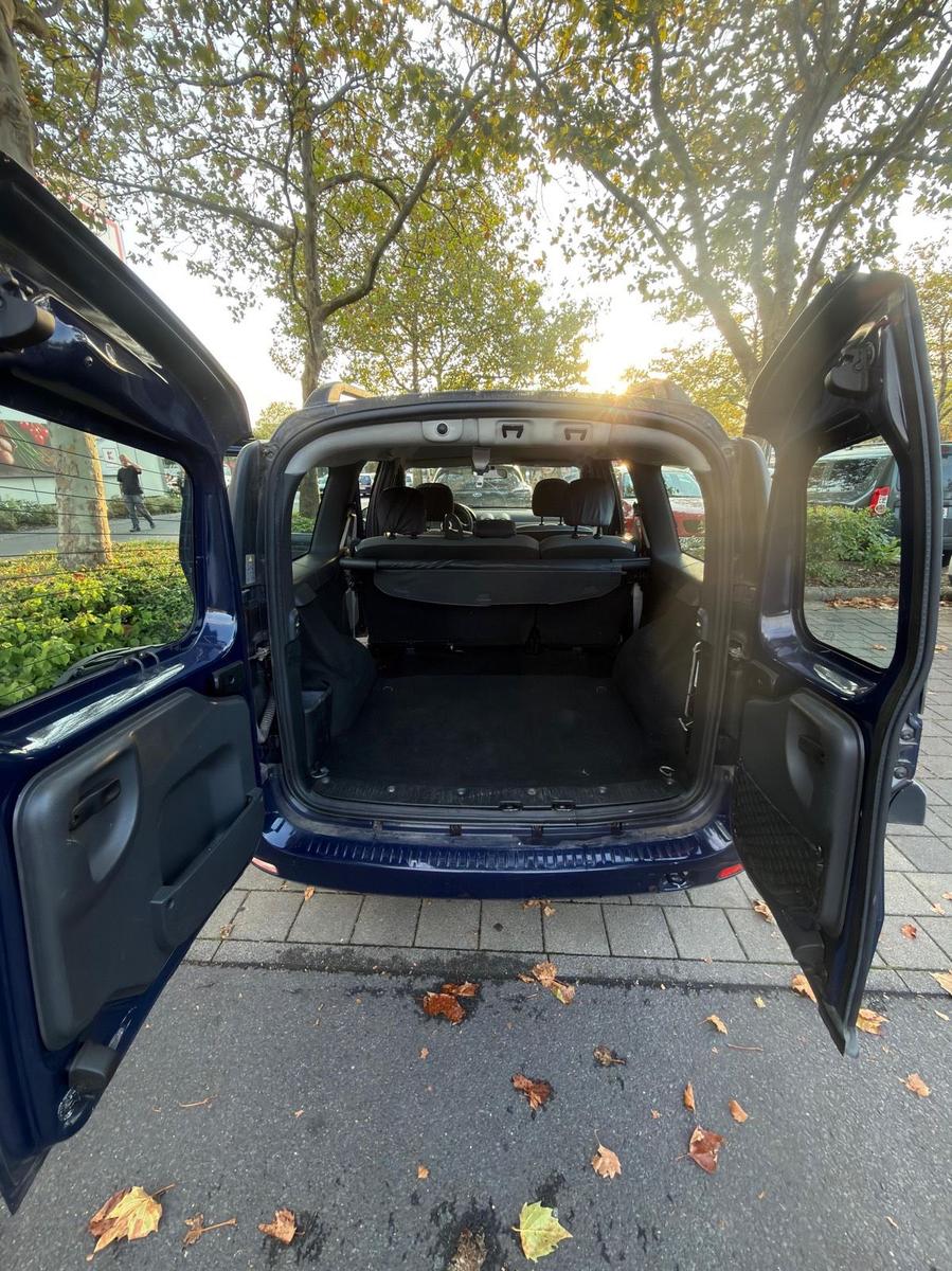 Dacia Logan 2012 — photo 5