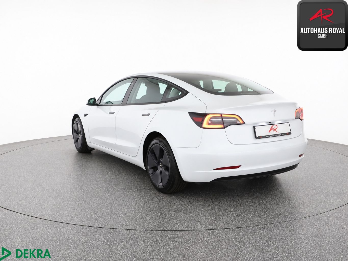 Tesla Model 3 RWD PANO KEYLESS ACC KAMERA WÄRMEPUMPE foto 3