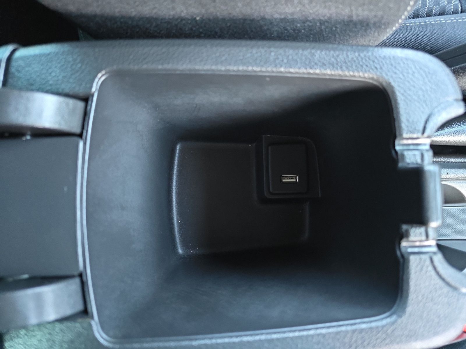 Fahrzeugabbildung Opel Astra K Dynamic+LED+NAVI+TEMPOMAT+SPURASISTENT