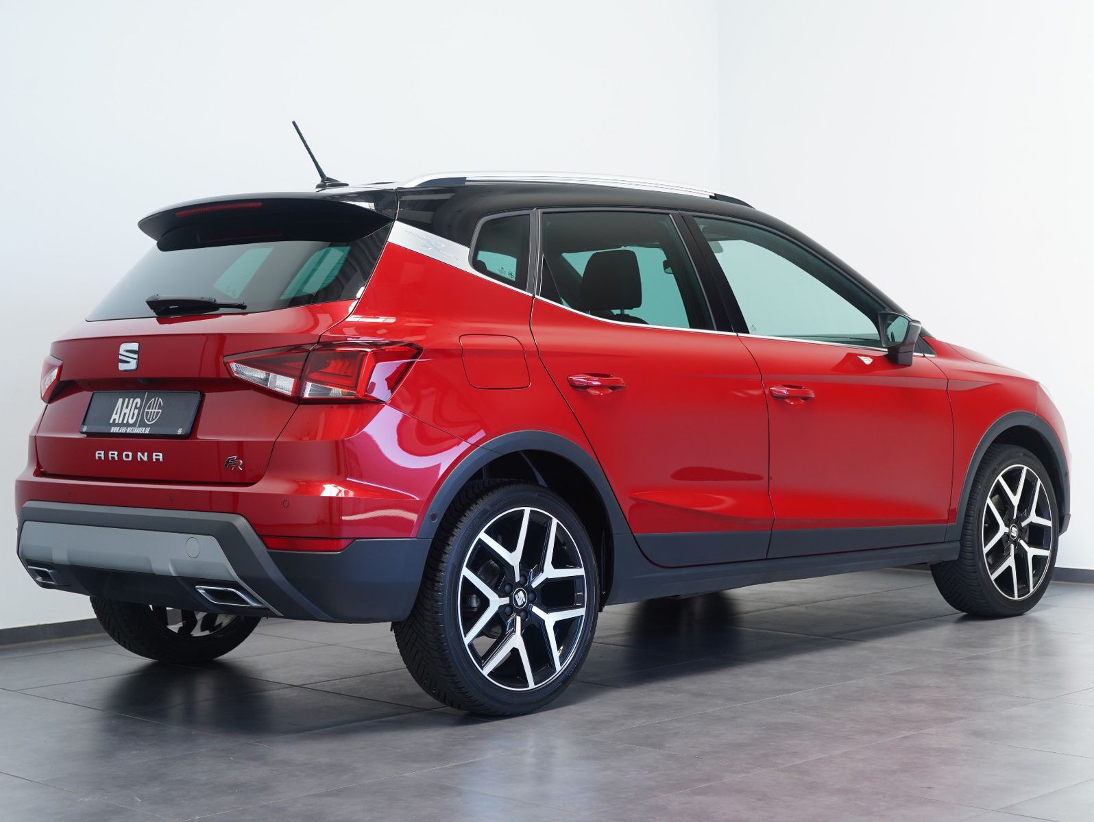 Fahrzeugabbildung SEAT Arona 1.0 TSI FR DSG NAVI/LED/VIRTUAL/LM 18"