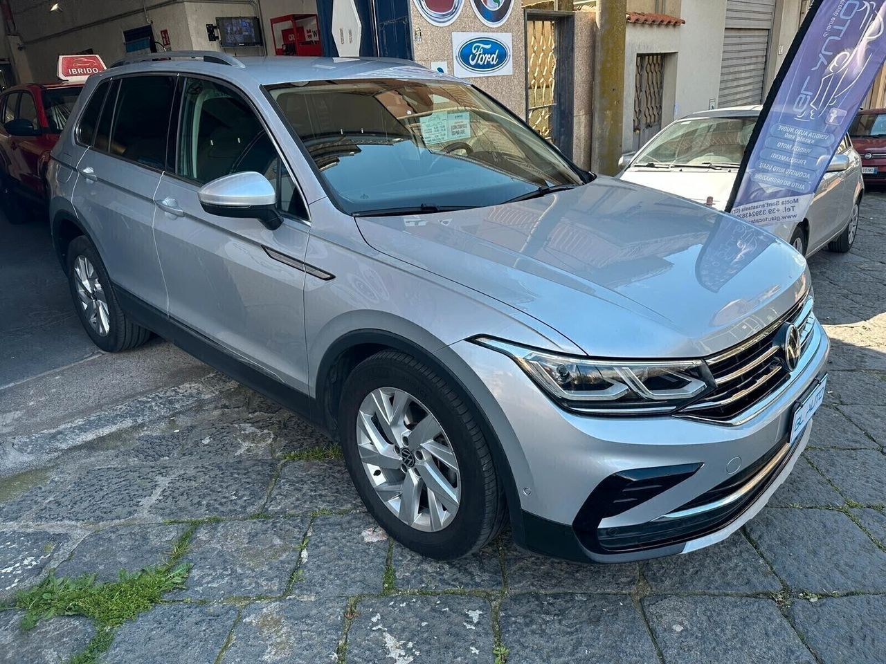 Volkswagen Tiguan 2.0 TDI 150 CV SCR DSG Eleganc imagem 3
