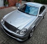 Mercedes-Benz Mercedes Benz W211 E 55 AMG Original dt. F... - Mercedes-Benz E 55 AMG: Von Privat