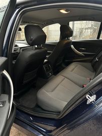 BMW 330 - 11