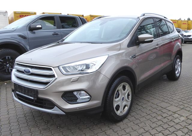 Ford Kuga 1.5 EcoBoost Cool & Connect Navi PDC S&S