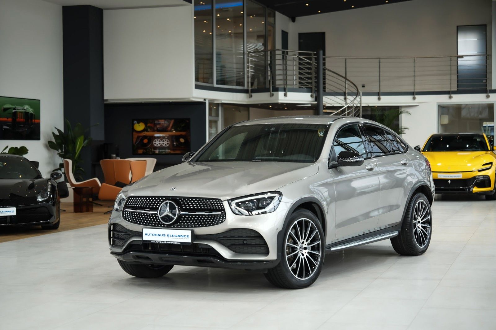 MERCEDES-BENZ GLC 300 Coupe 4Matic*AMG-LINE*NIGHT*MULTIBEAM*