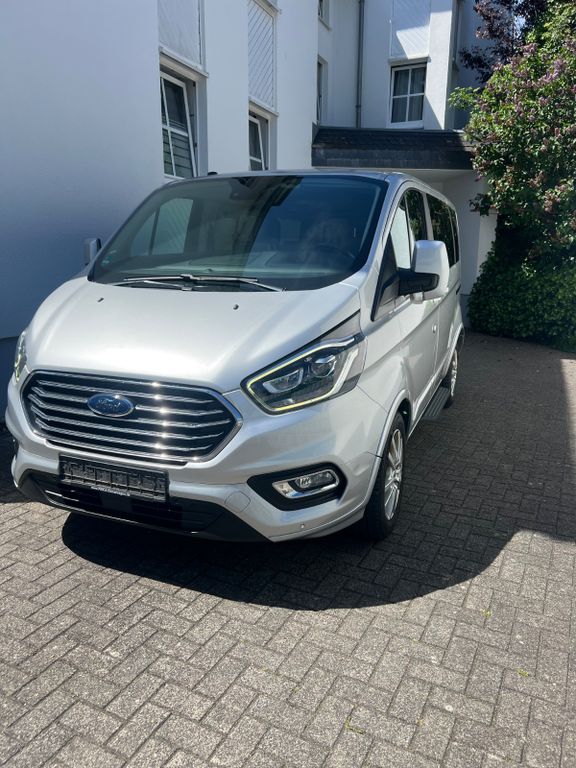 Ford Tourneo Custom