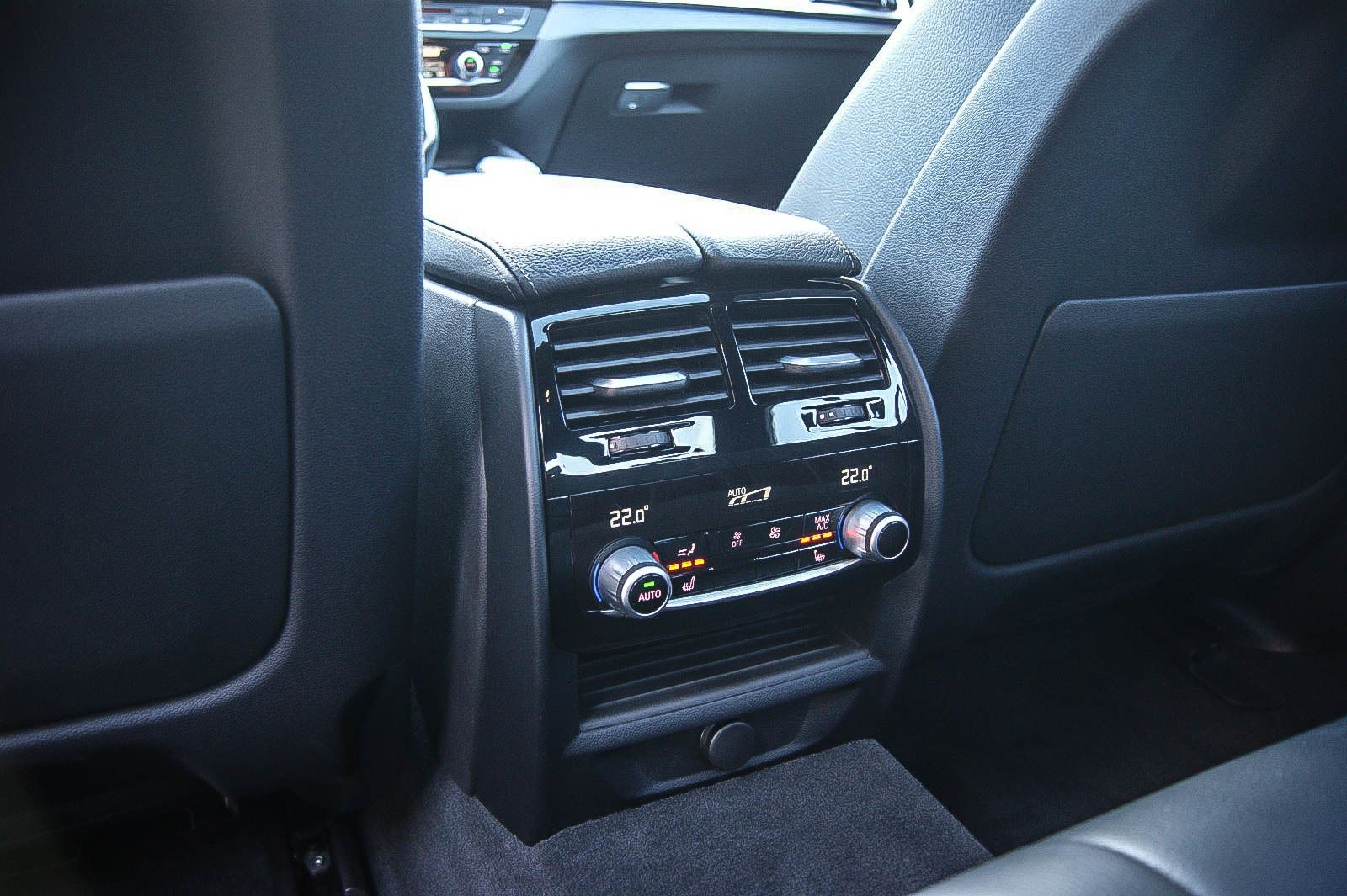 Fahrzeugabbildung BMW M550 xDrive V8 340kW/462PS HEADUP HARMAN&KARDON