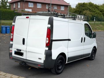 Opel Vivaro - 5