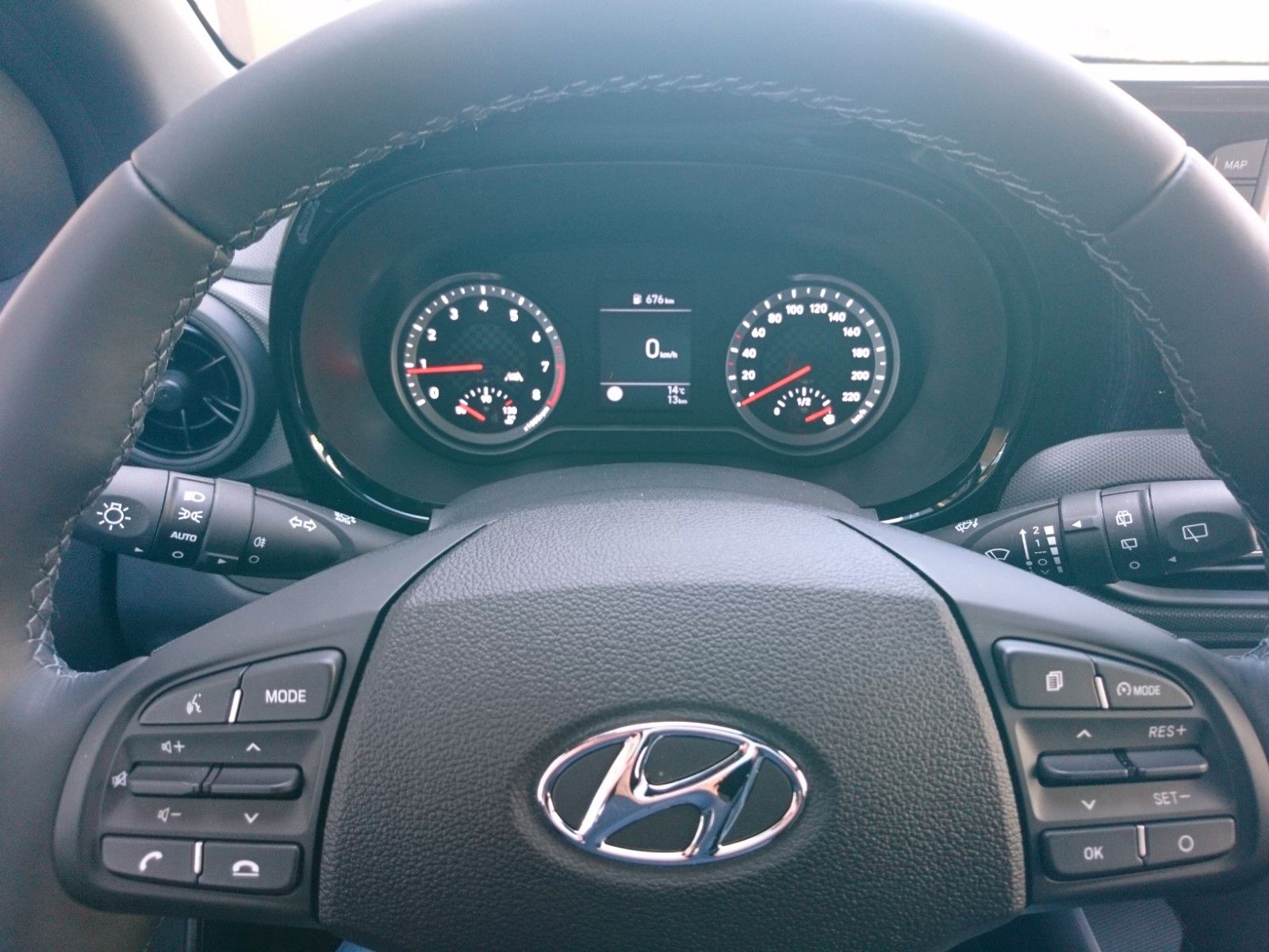 Fahrzeugabbildung Hyundai i10 1.0 Connect & Go NAVI KAMERA SHZ