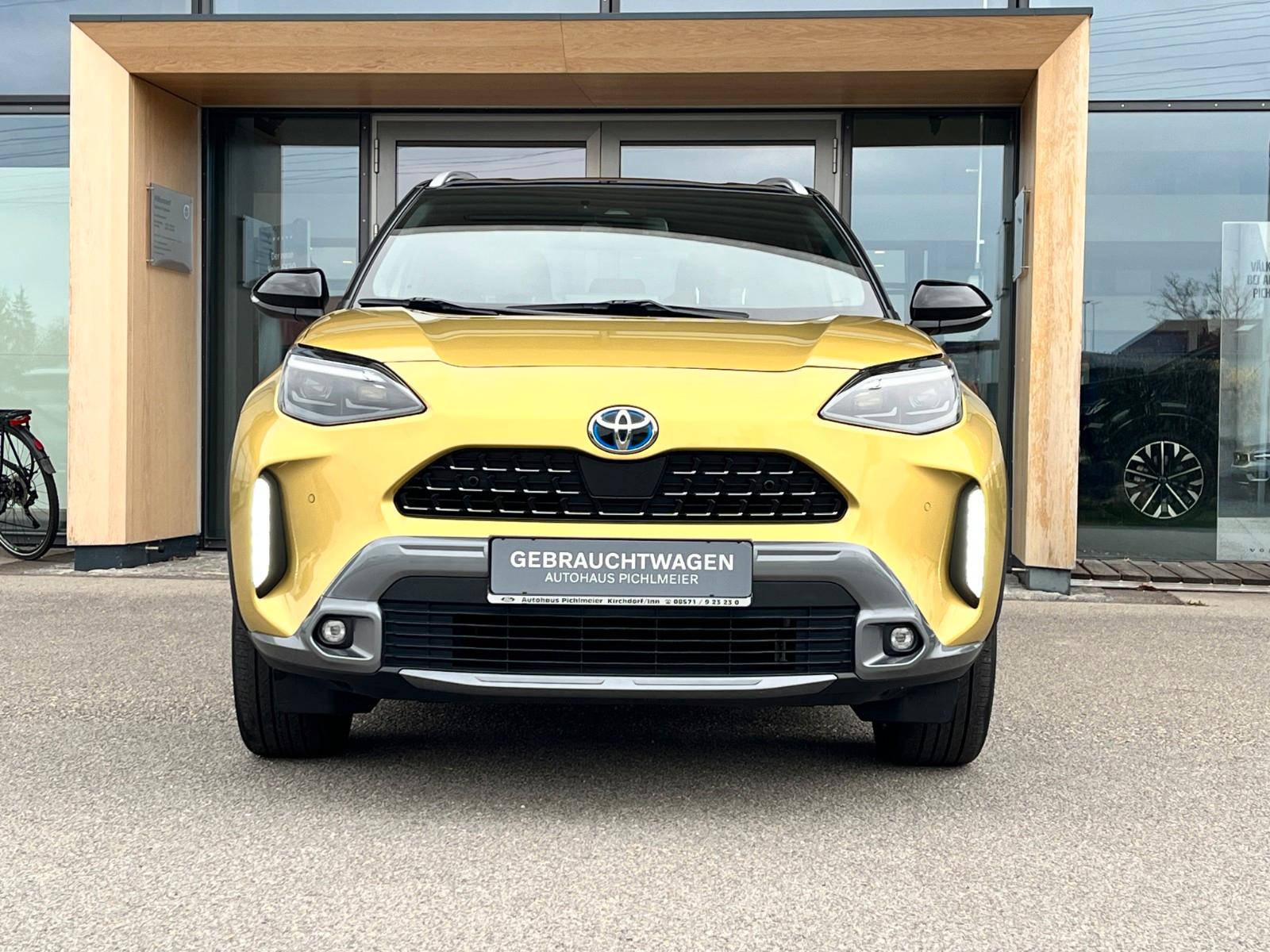 Toyota Yaris Cross Hybrid AWD-i Adventure
