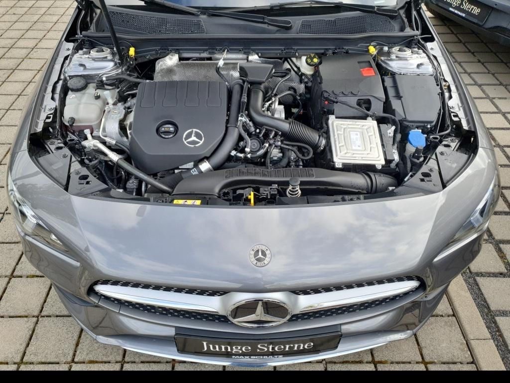 Fahrzeugabbildung Mercedes-Benz CLA 200 Shooting Brake *Navi*Sportp.*LED*PDC*LM