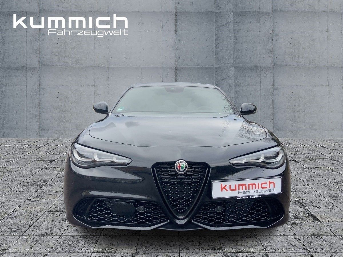 Alfa Romeo Giulia Competizione Q4 280PS imagem 2