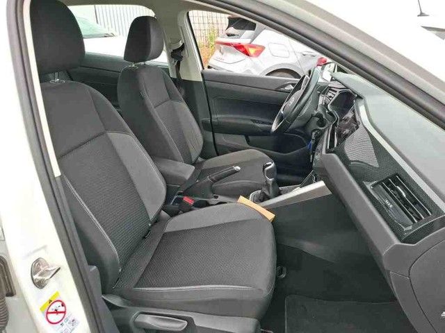 Fahrzeugabbildung Volkswagen Polo Life 1.0 TSI Navi LED PDC vorn u. hinten