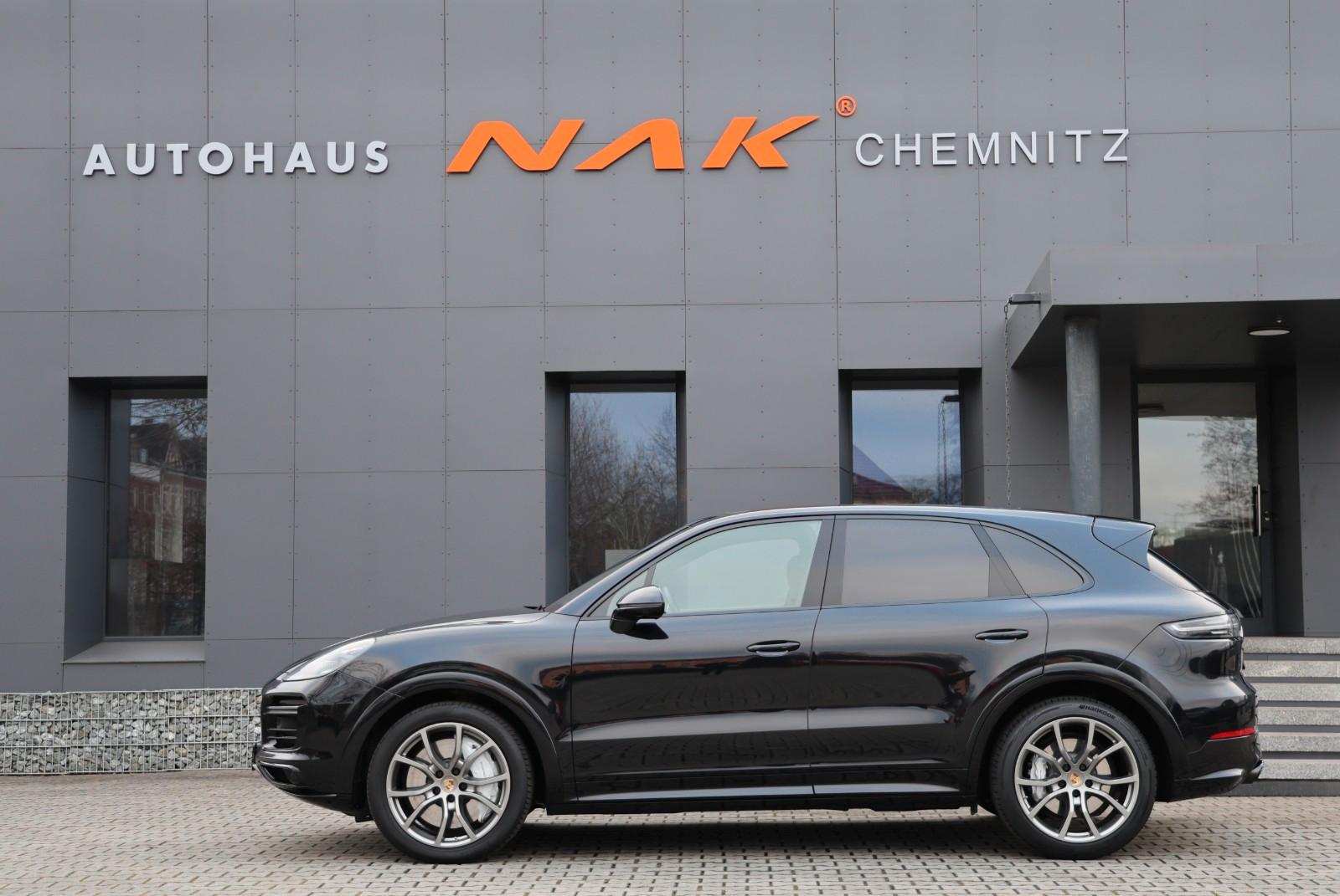 Porsche Cayenne Turbo Pano SoftClose Nachtsicht Carbon