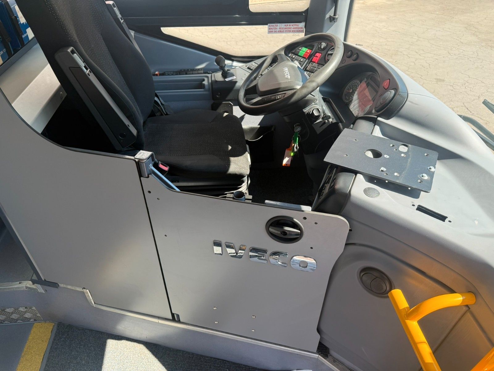 IVECO  2017 - Image 16 of 29