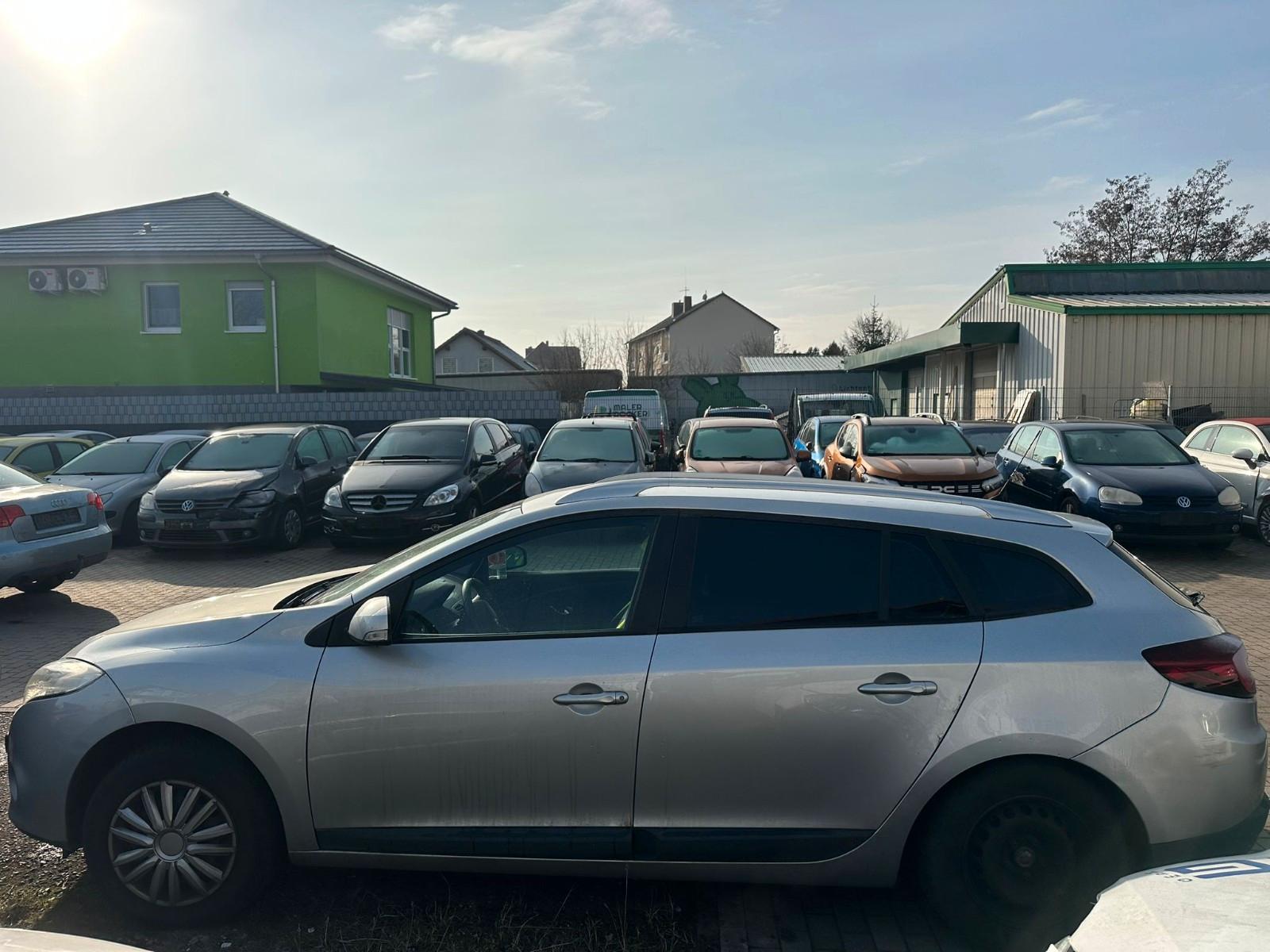 Renault Megane 2012 — photo 8