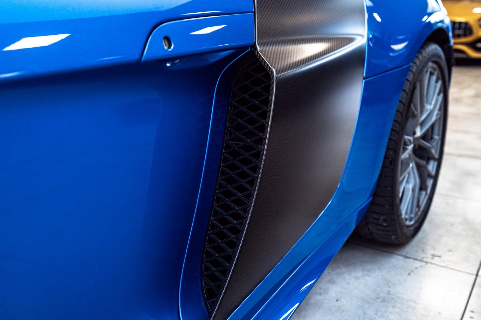 Audi R8 LMX V10 5.2 FSI 570 ch • Série limitée n° 10/99 • 13 400 km • Carbone • Céramique • B&O