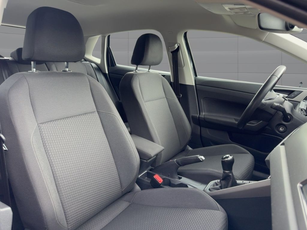 Fahrzeugabbildung Volkswagen Polo Comfortline Sitzheizung Klima Einparkhilf