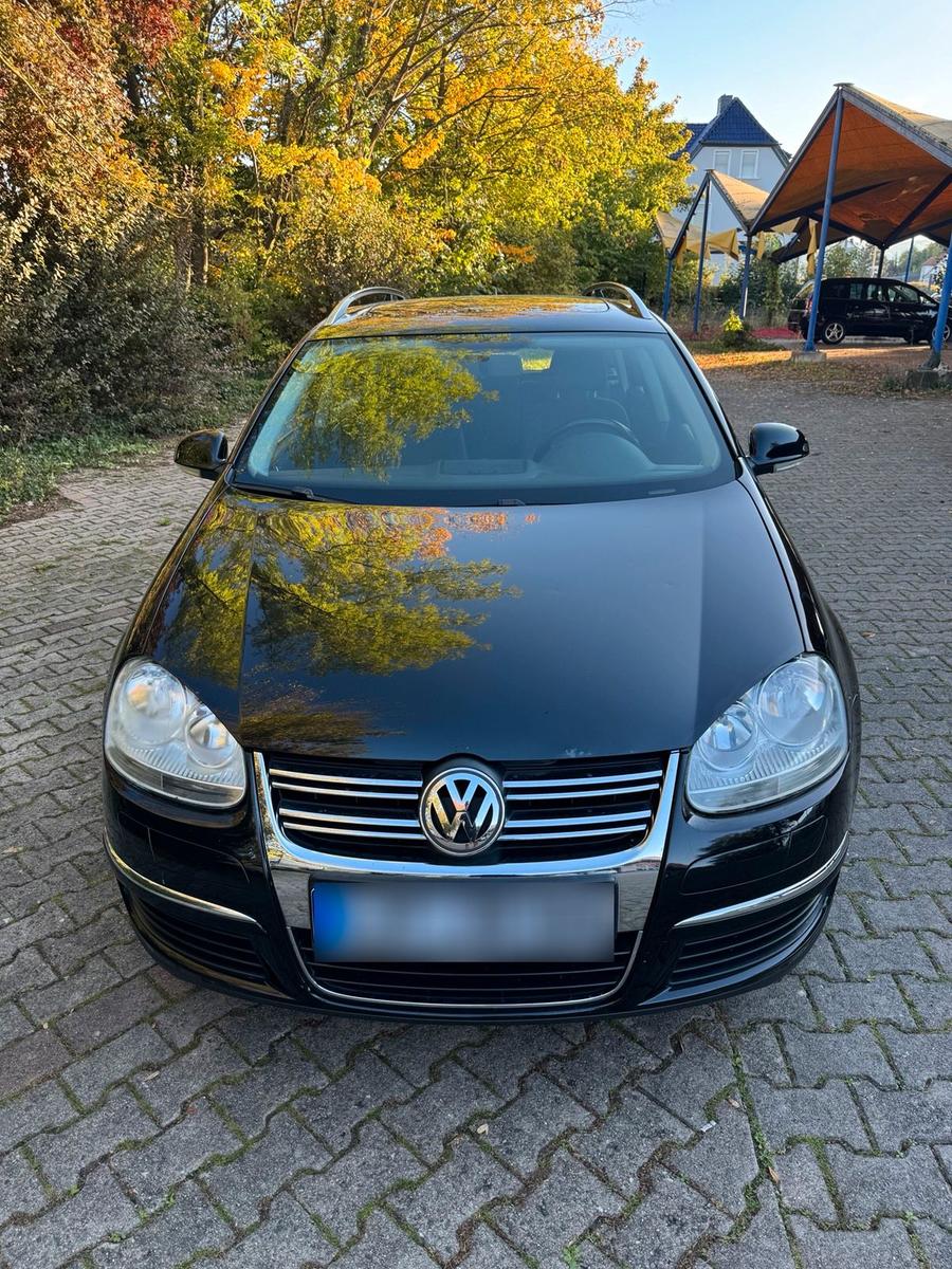 Volkswagen Golf 2009 — двигун