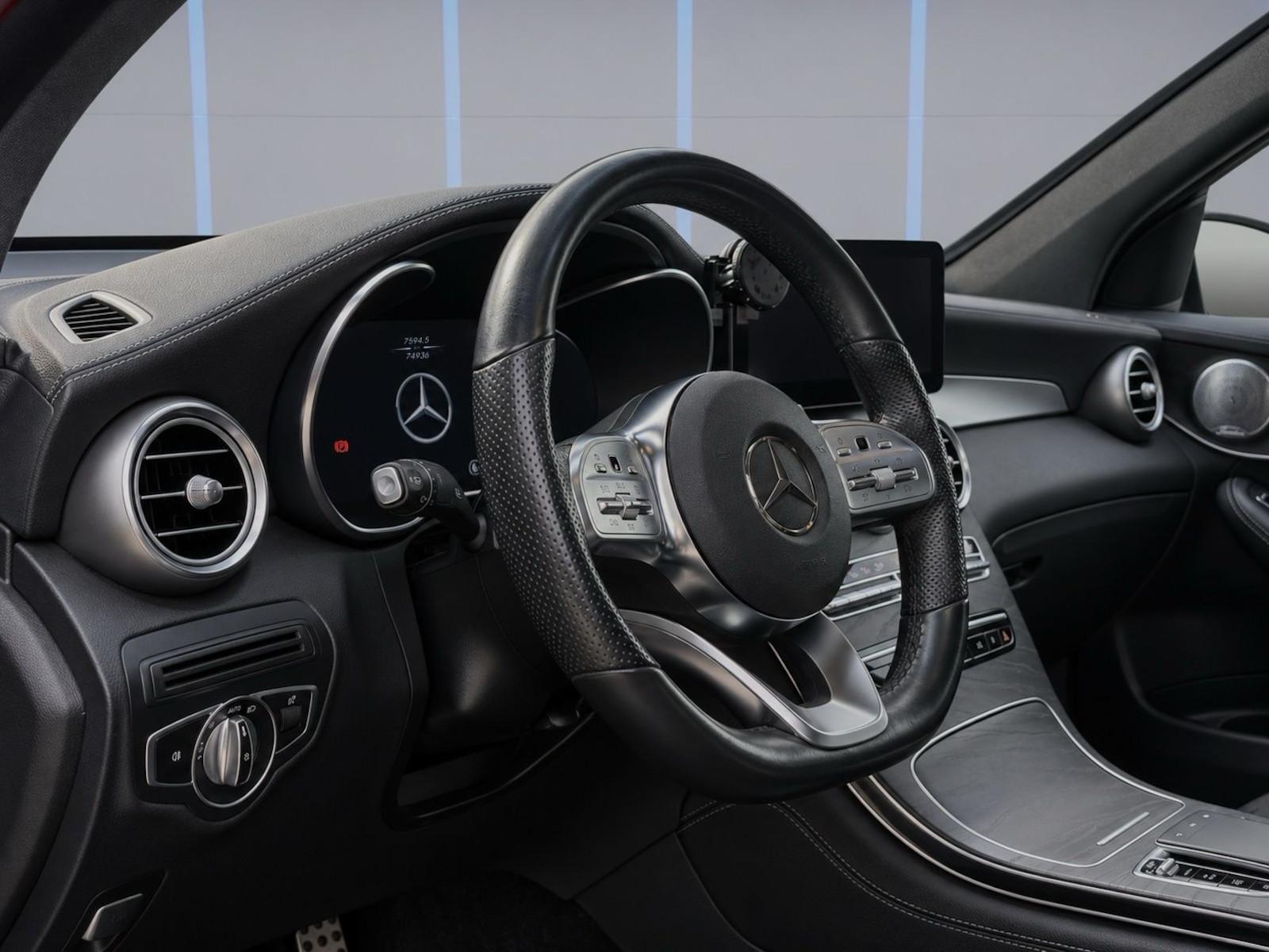 Mercedes-Benz GLC 300 4Matic AMG 360° S-DACH BURMESTER NIGHT 2