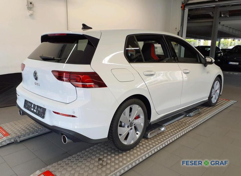 Volkswagen Golf 8 GTI 2.0 TSI DSG ACC App Kamera SiHz LED foto 4