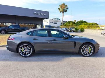 Porsche Panamera - 6