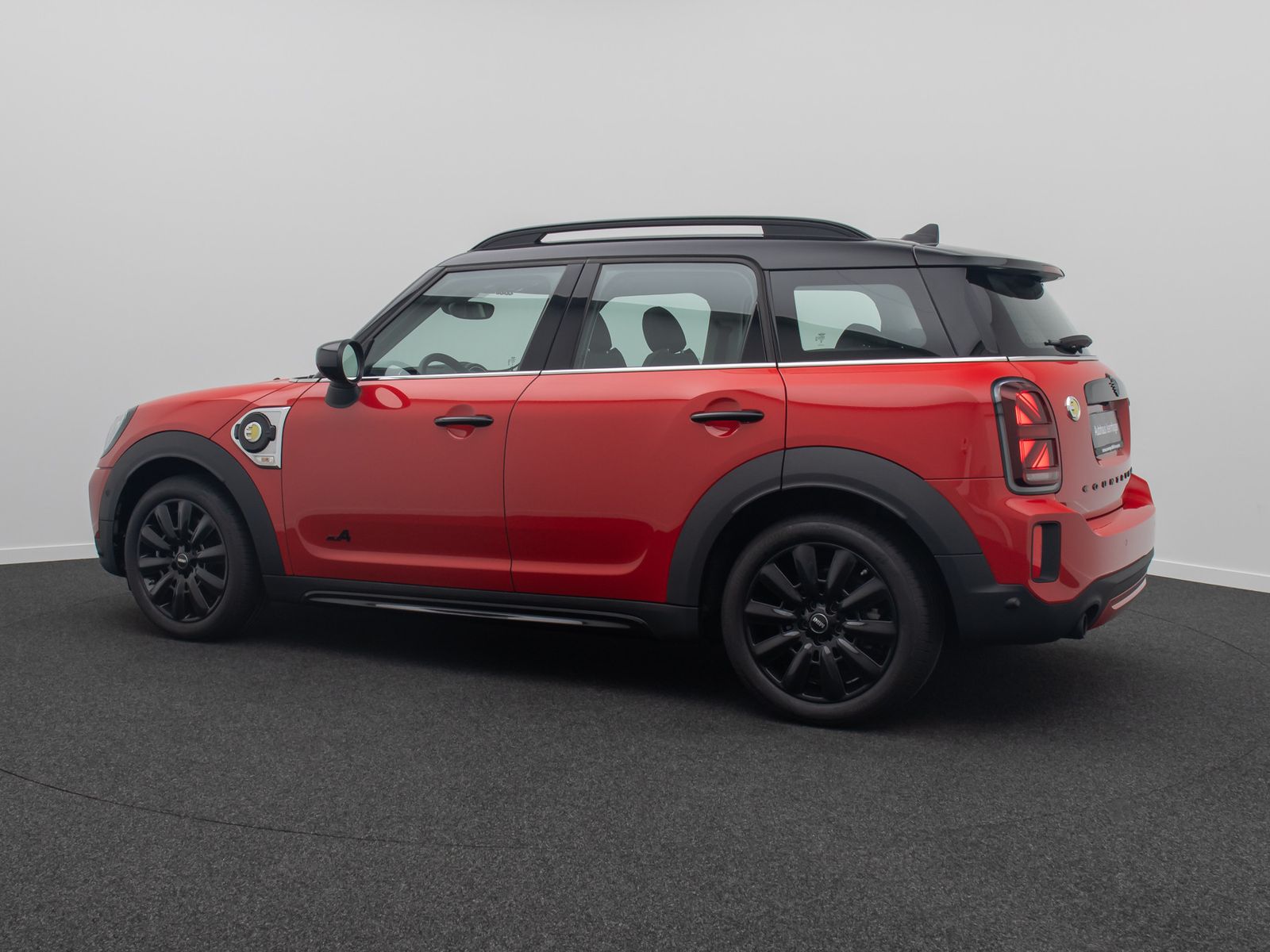 Fahrzeugabbildung MINI Countryman SE (Cooper) ALL4 HUD Panoram H/K Voll