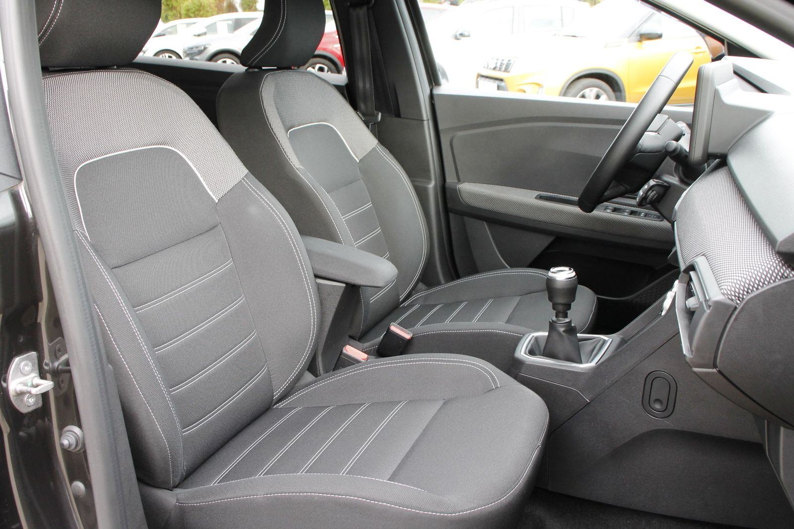 Fahrzeugabbildung Dacia Jogger Comfort TCe 110 7-Sitzer