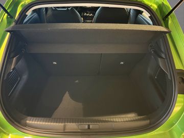 Fotografie 13 des Opel Mokka-e Elegance Kamera Matrix-LED Sitzheizung