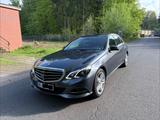 Mercedes-Benz E 300 BlueTEC ELEGANCE  - Mercedes-Benz E 300: Limousine