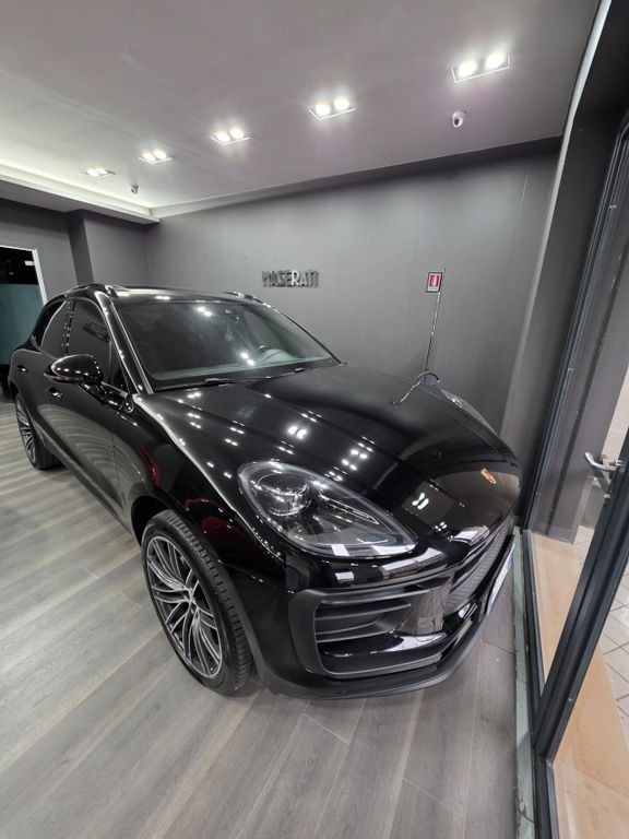 Image of Porsche Macan