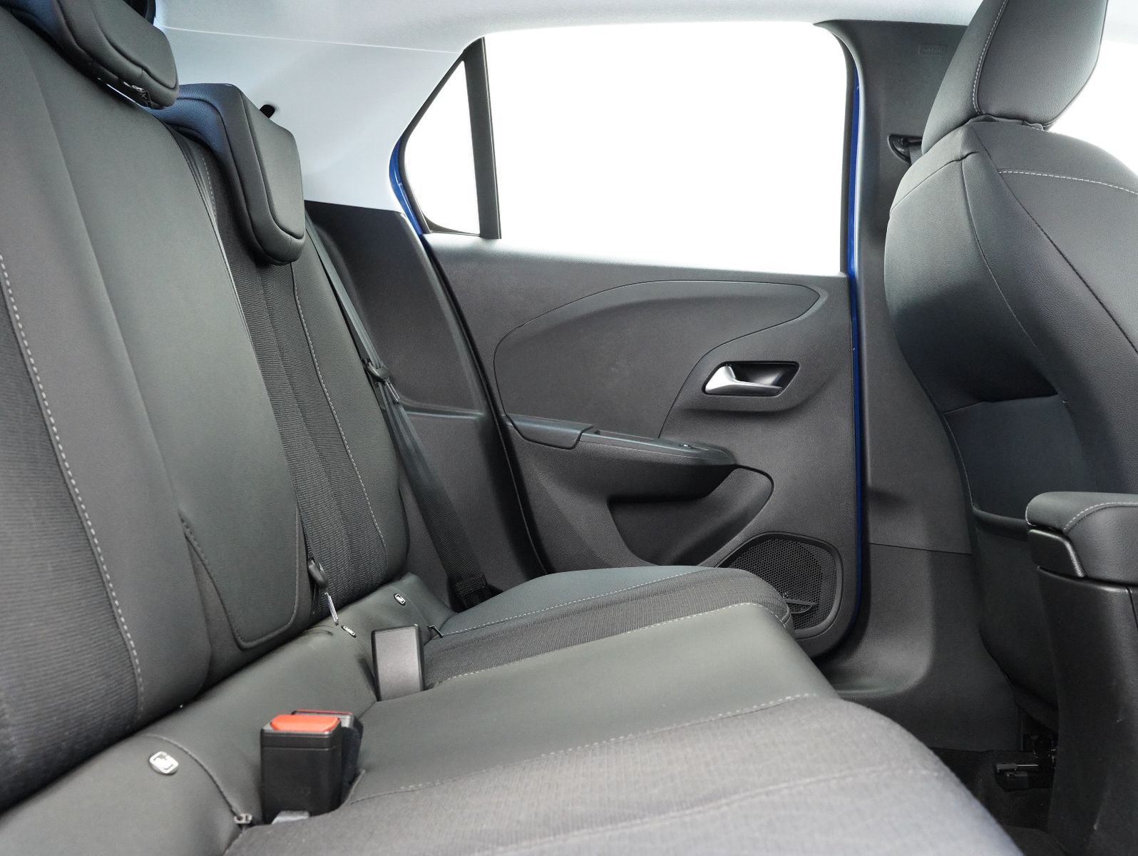 Fahrzeugabbildung Opel Corsa F e Elegance LED/CARPLAY/DAB/11KW