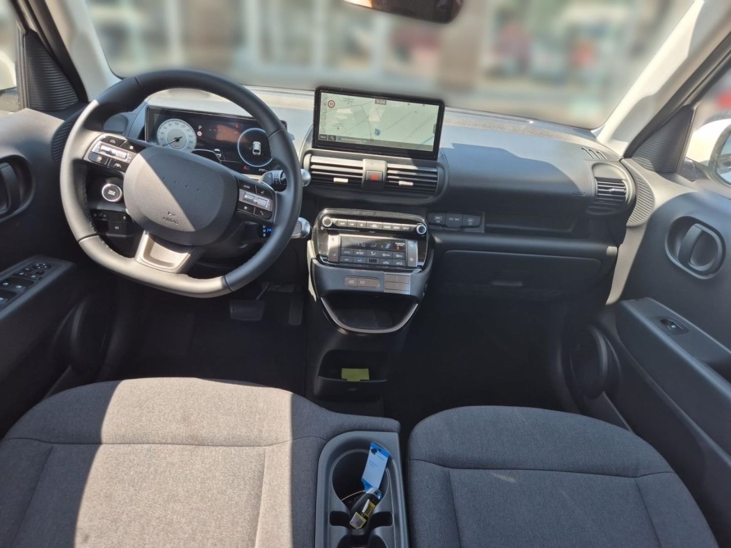 Fahrzeugabbildung Hyundai INSTER Elektro 71 kW FWD Select Navi ACC Apple C