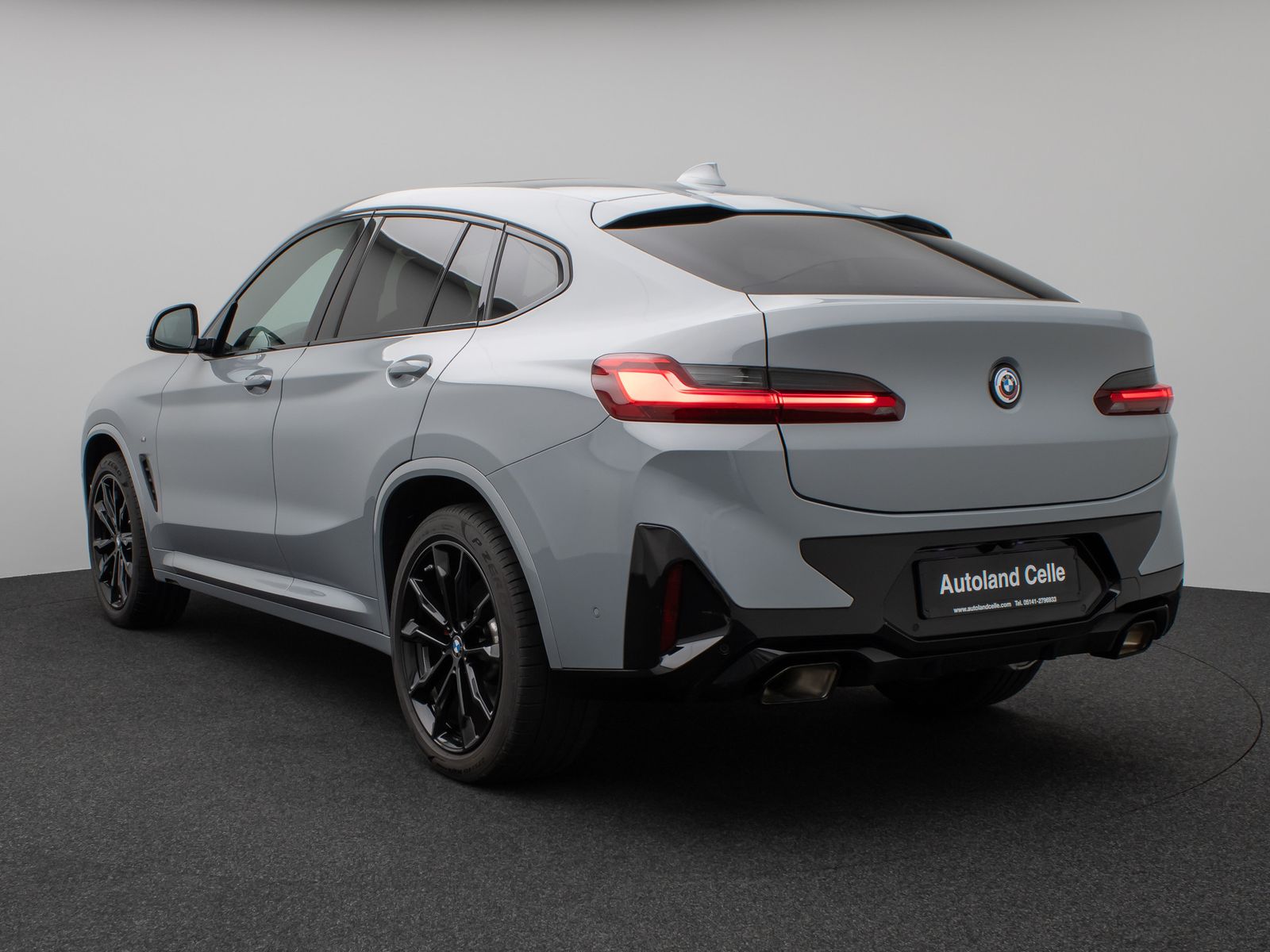 Fahrzeugabbildung BMW X4 xD30i M Sport Panorama 360°DAB H/K AHK Komfor