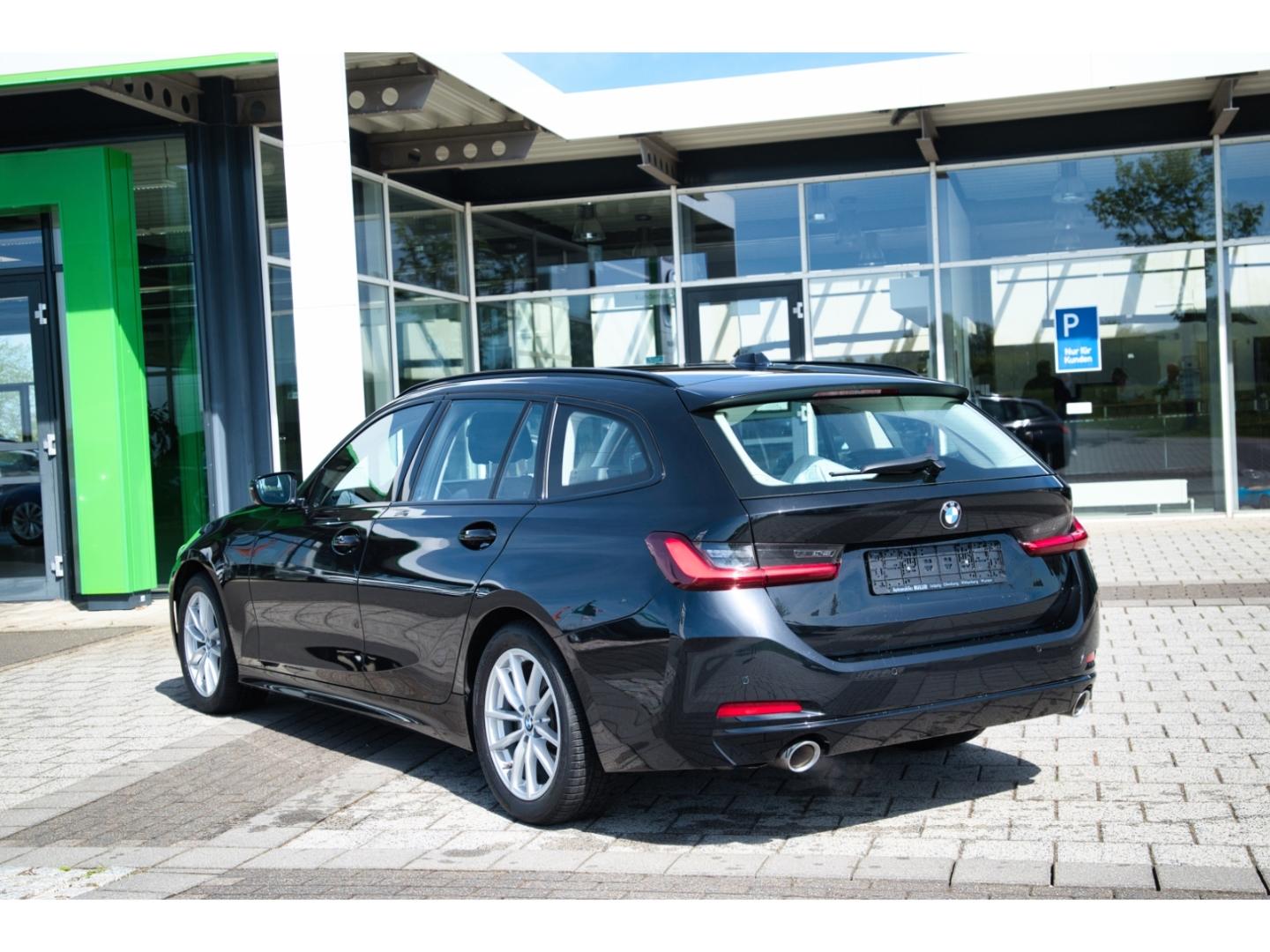 BMW 318 d Touring Navi LED SHz Apple CP BMW Live