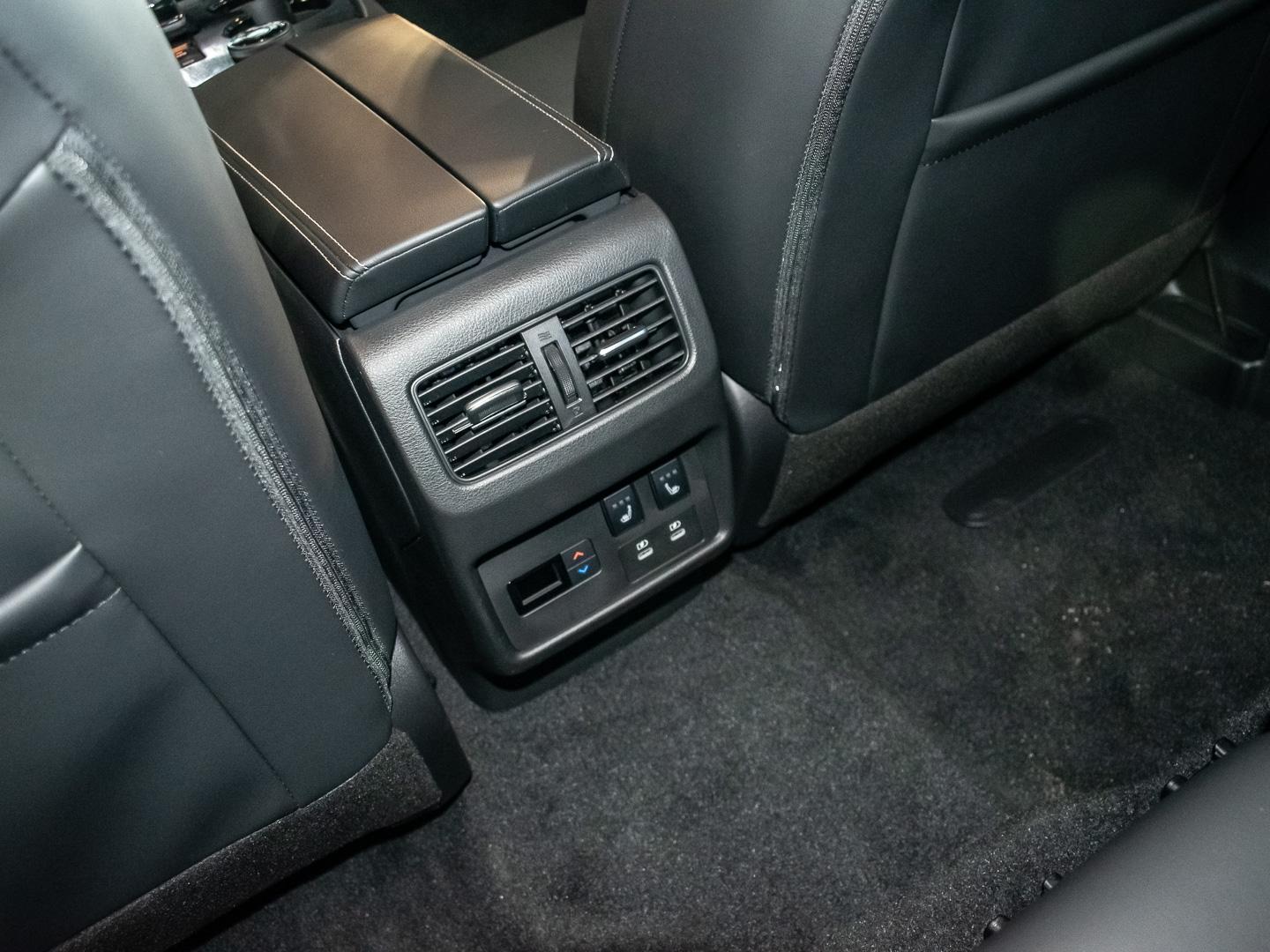 Nissan X-Trail N-Trek e-POWER Allrad 213PS Navi Leder E