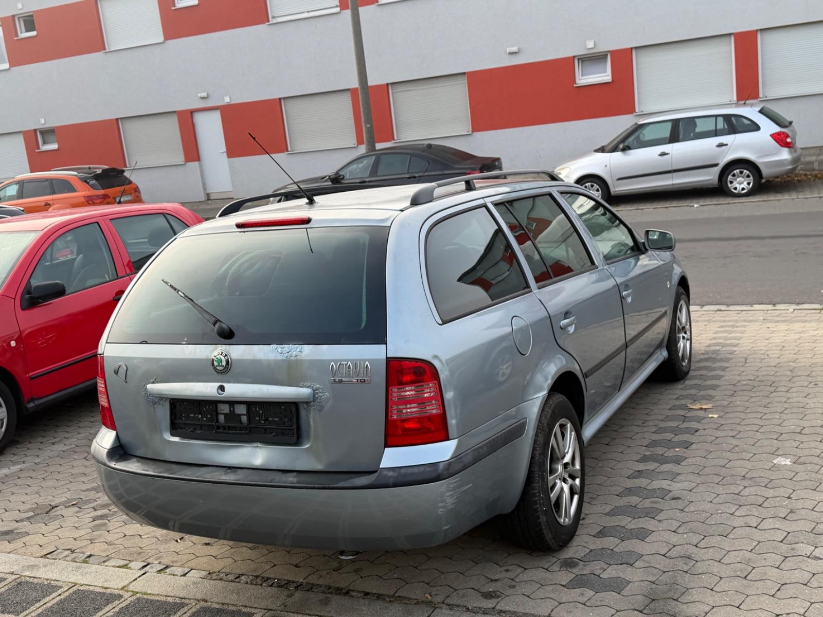 Skoda Octavia 2004 — photo 8