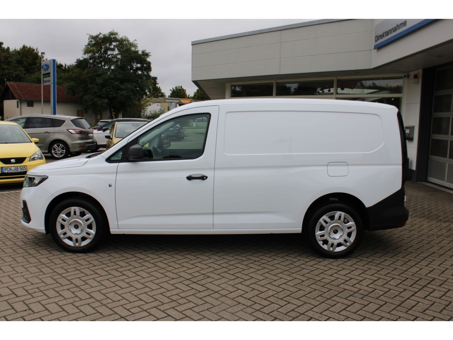 FORD Transit Connect L2 Kasten 2.0 EcoBlue Trend AHK - Image 2