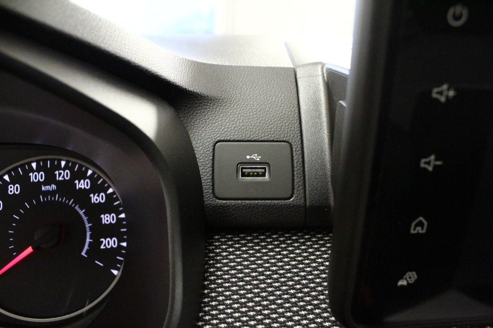 Fahrzeugabbildung Dacia Sandero TCe 90 Stepway Expression*Winterpaket*