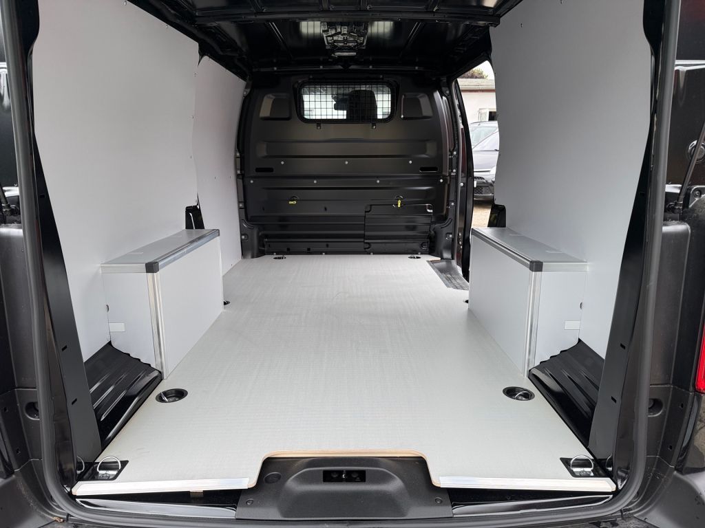 Fahrzeugabbildung Citroën Jumpy 2.2 Diesel 150 XL S&S Autm.