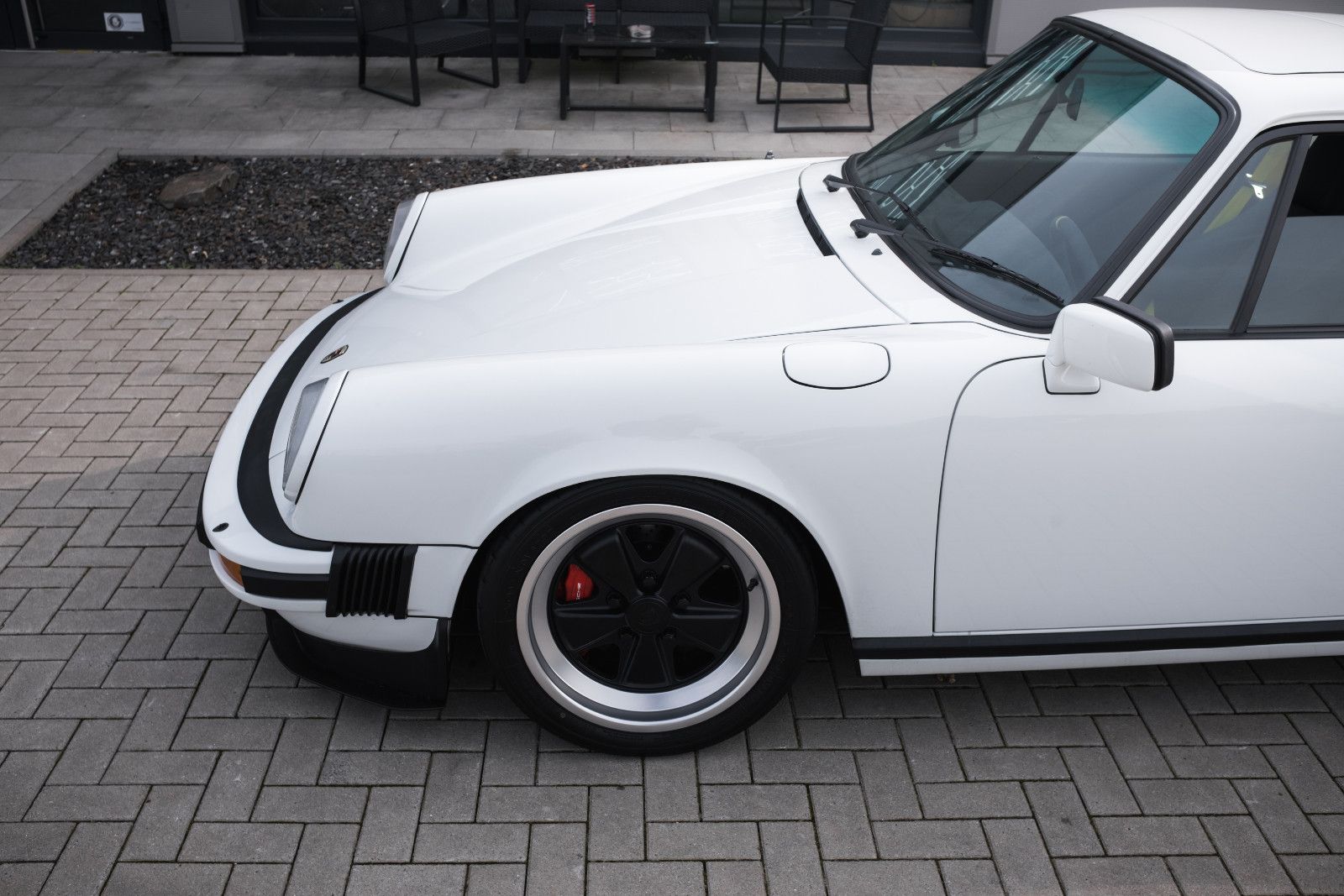 Fahrzeugabbildung Porsche 911 Carrera Coupe - 330PS - umfangr. restauriert