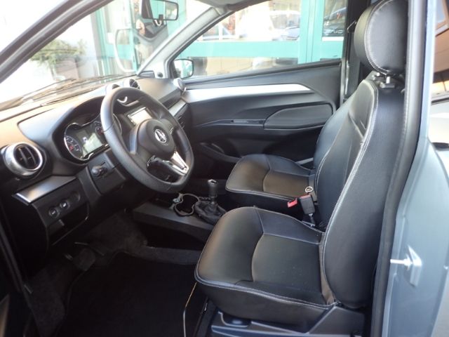 Fahrzeugabbildung Aixam Crossline S9 Rückfahrkamera Bluetooth Radio Elek