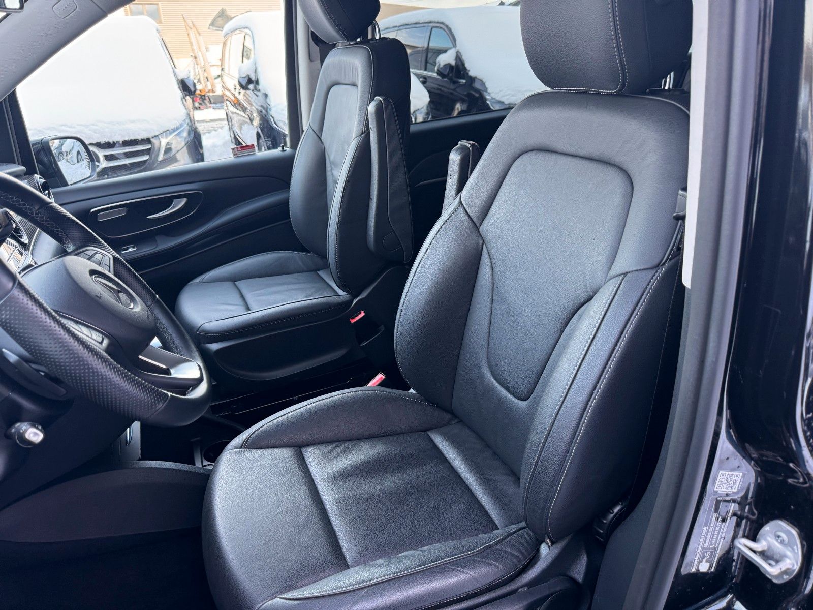 Fahrzeugabbildung Mercedes-Benz V 300 d 4MATIC AVA ED Extral Stdheiz 360Kam AHK