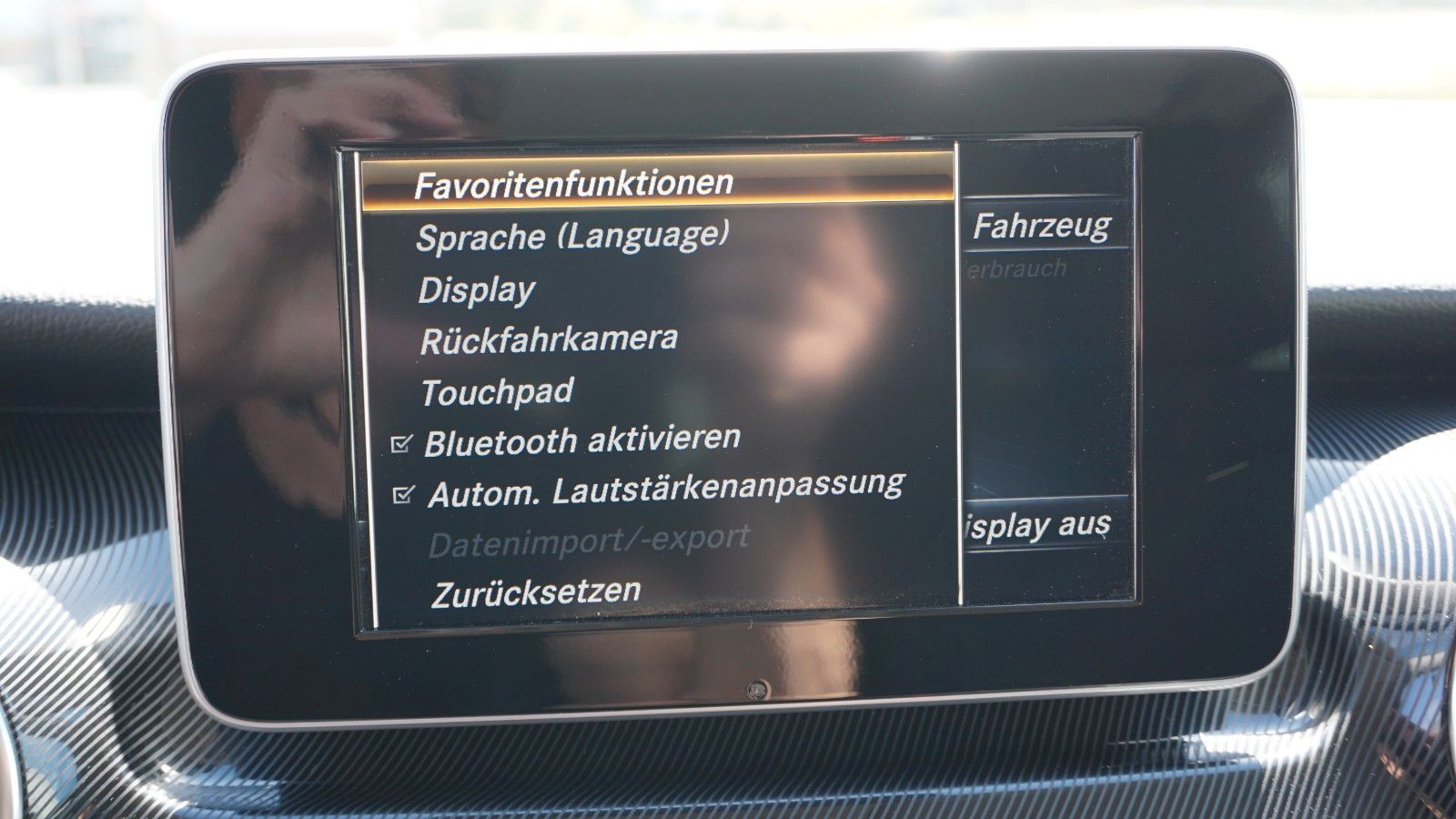 Fahrzeugabbildung Mercedes-Benz V 220d EDITION lang  7 Sitze,Navi,AHK,SR+WR